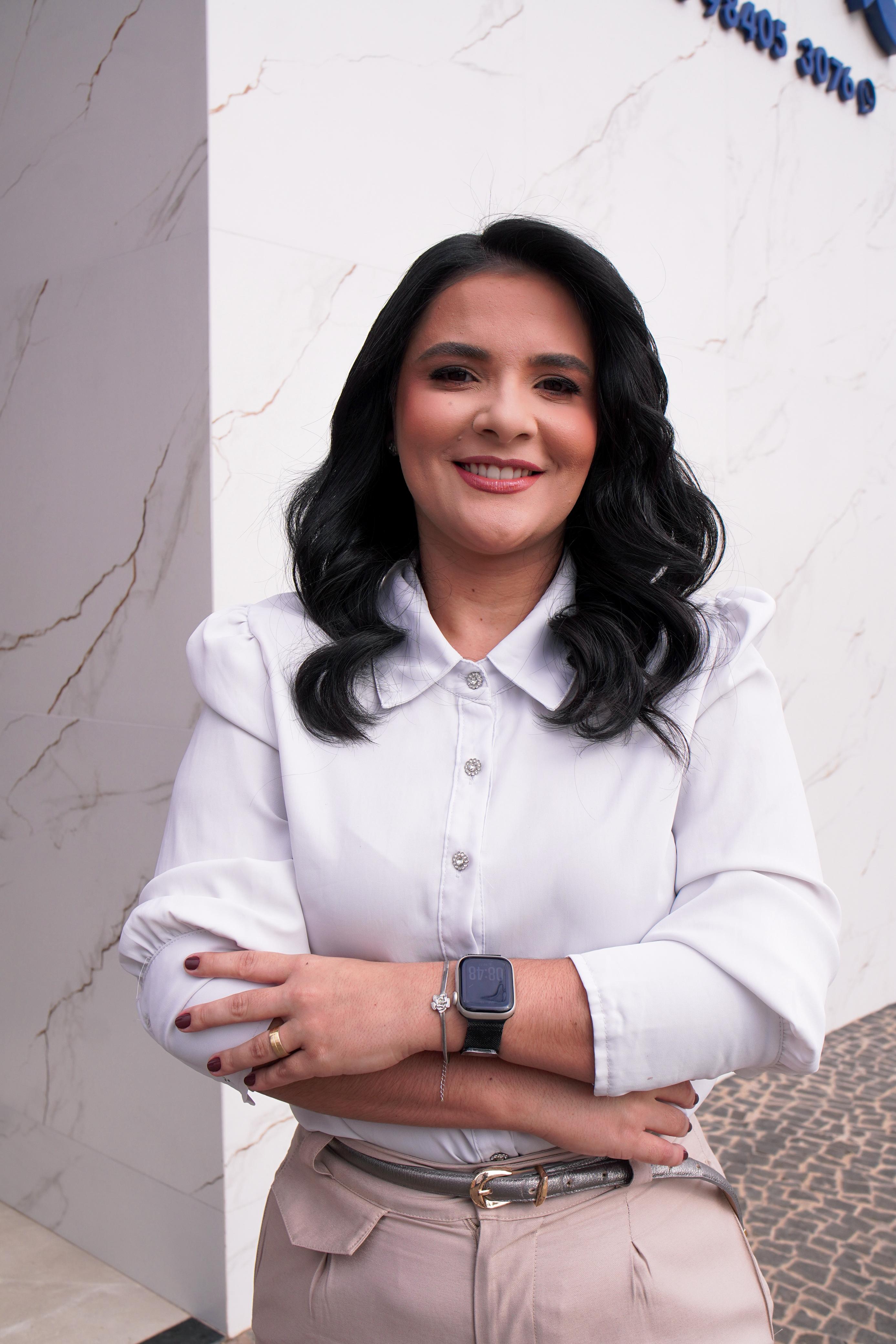 Dra. Caroline - Dentista e Odontopediatra